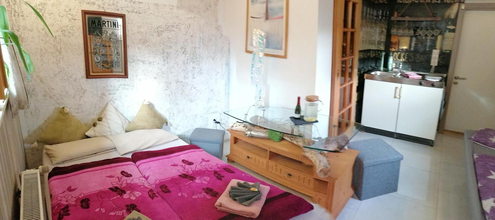Kleines Studio Im Eichenwaeldchen, 1 Zimmer Kueche Bad Friedrichsgrun Esterno foto